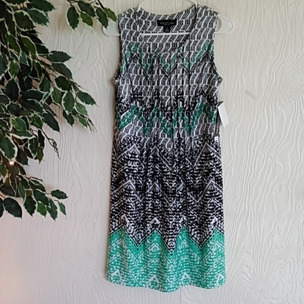 NWT! Perceptions patterned swing dress small